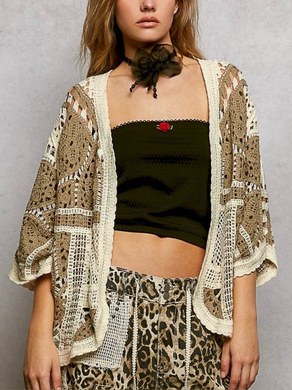 POL Tan and White Crochet Open-Front Cardigan